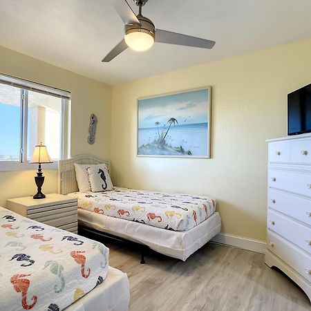 Vila Oceanfront Balcony, Pool, Bbq, Steps To Flagler Ave New Smyrna Beach Exteriér fotografie